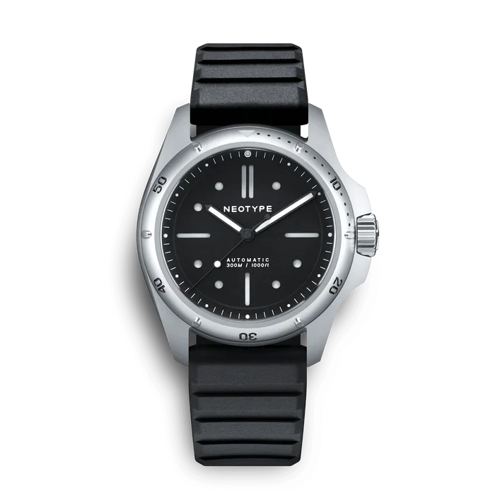 LM01 Type D Steel and Black dial