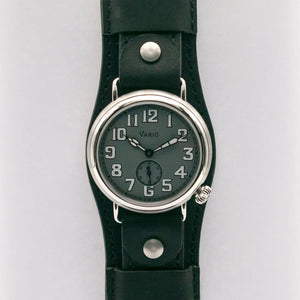 Vario 1918 Trench with grey dial and white luminescent