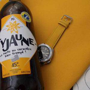 LARMOR PLAGE yellow canvas watch strap